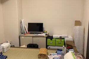 ビフォーアフター　夫の部屋　片付け前